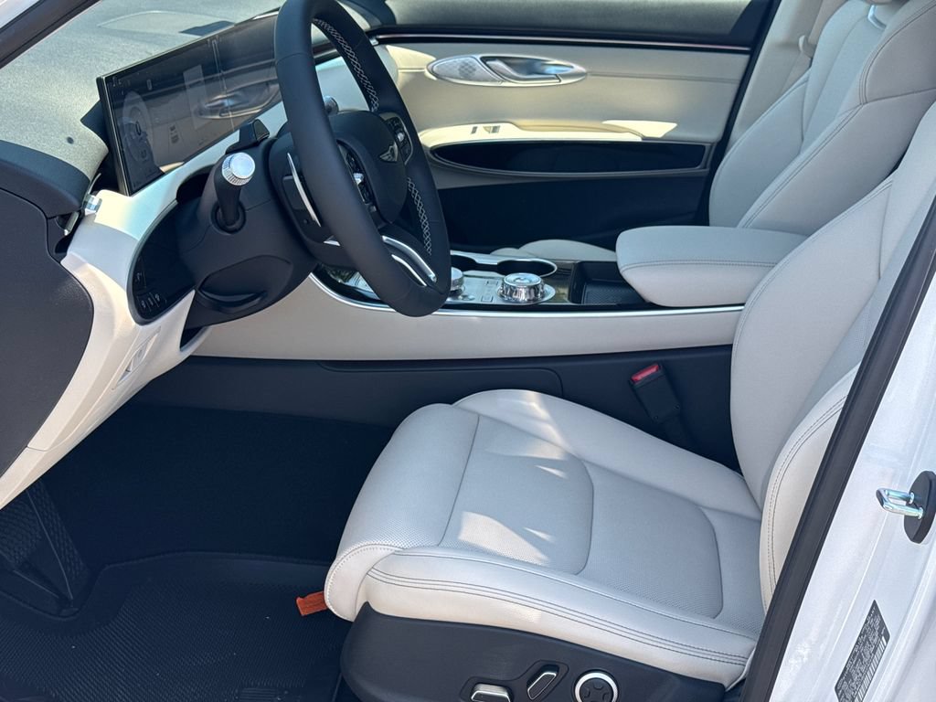 New 2027 Genesis GV70 2.5T AWD/4WD image 11