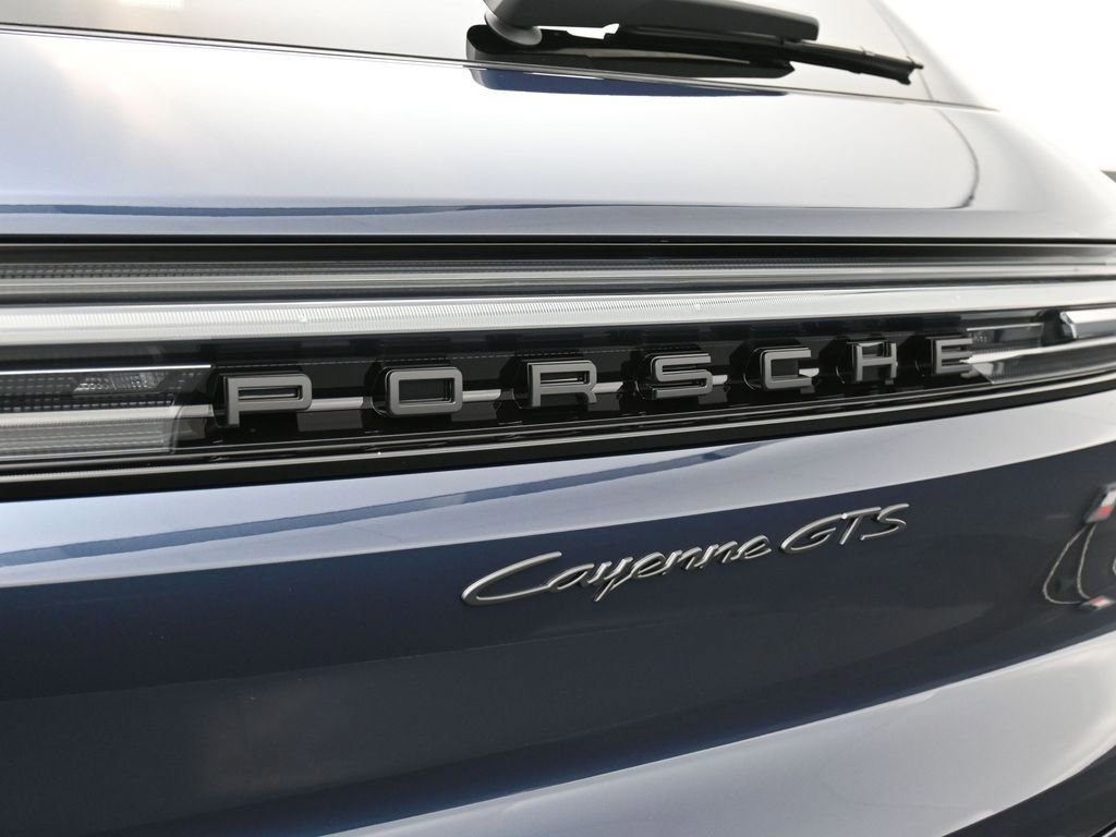 New 2026 Porsche Cayenne GTS image 14