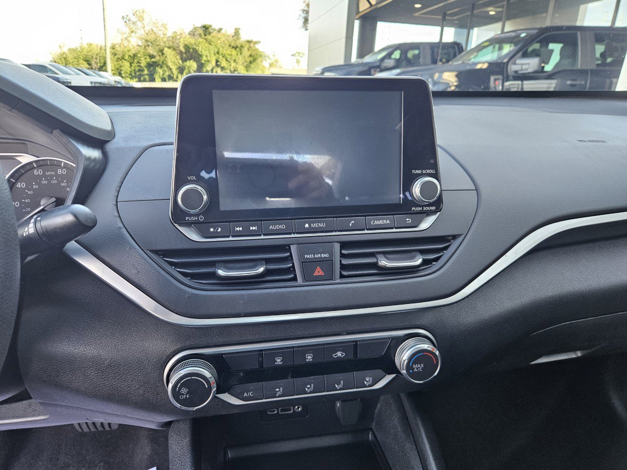 Used 2022 Nissan Altima 2.5 SV image 24