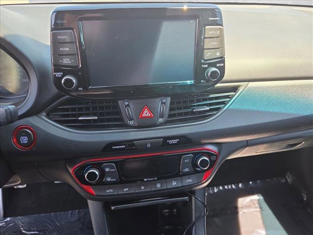 Used 2018 Hyundai Elantra GT Sport FWD image 14