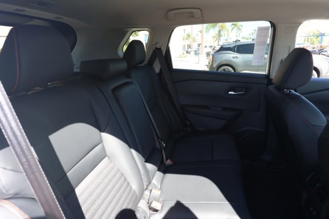 New 2026 Nissan Rogue SV image 18