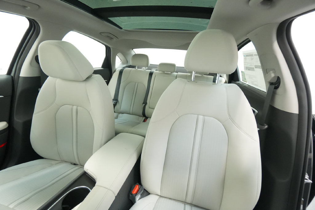 New 2026 Hyundai Sonata SEL FWD image 18