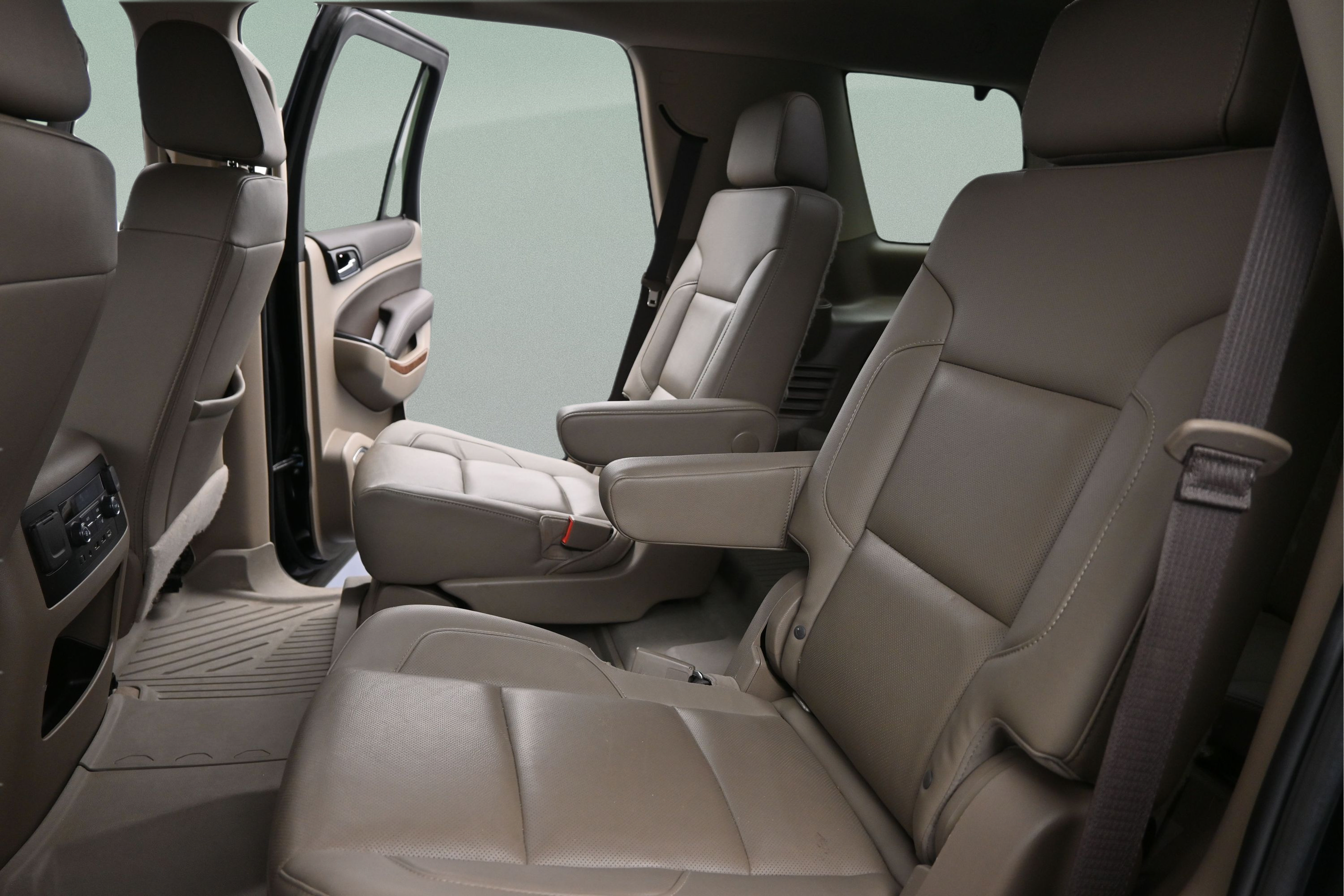 Used 2020 Chevrolet Tahoe Premier RWD image 24