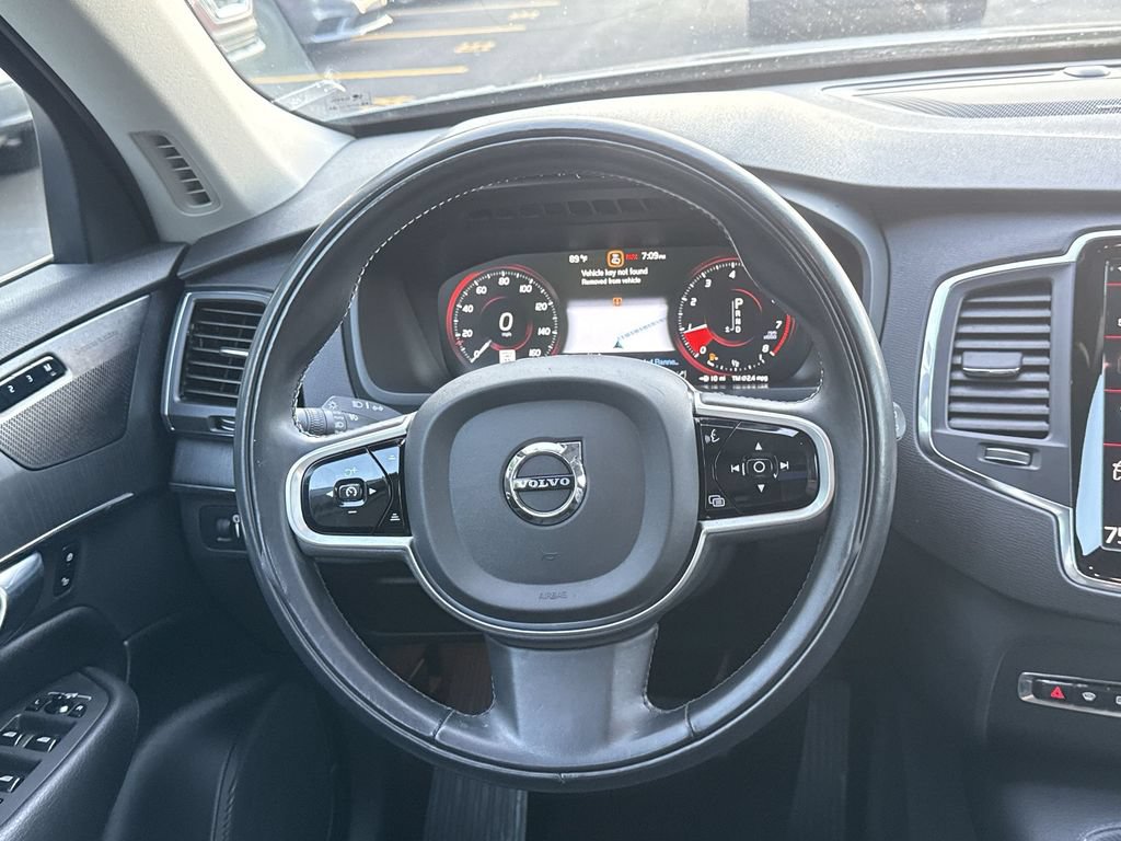 Used 2020 Volvo XC90 T6 Momentum w/ Protection Package AWD/4WD image 11