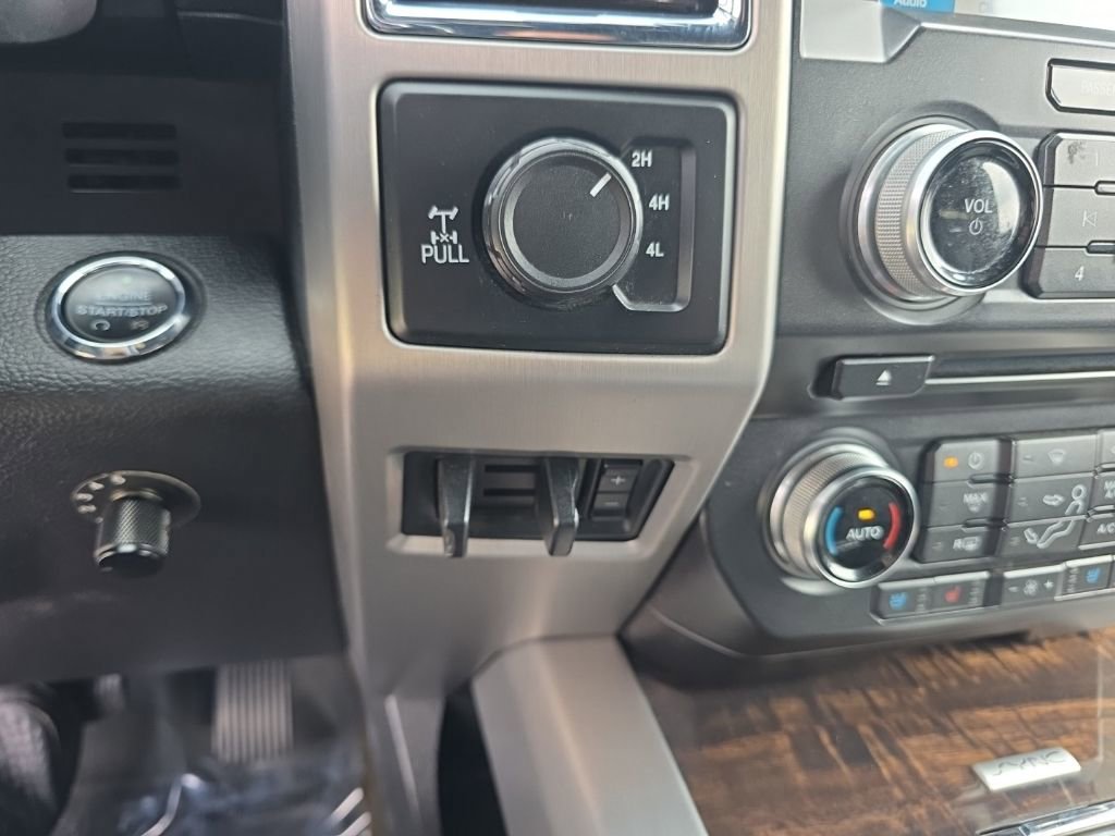 Used 2017 Ford F250 Platinum w/ Platinum Ultimate Package image 22