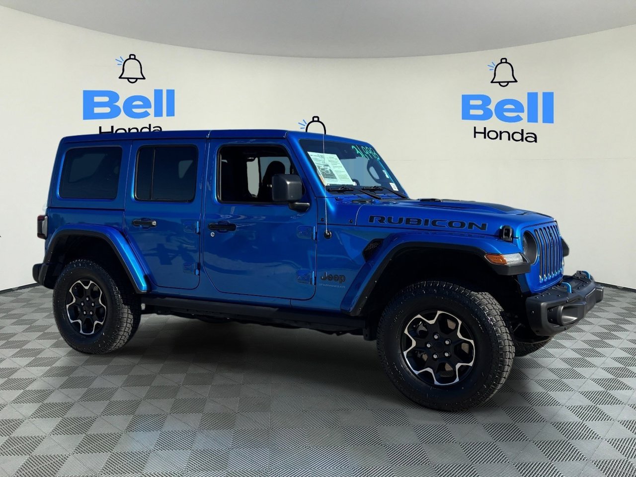 Used 2023 Jeep Wrangler Unlimited Rubicon 4xe w/ Steel Bumper Group AWD/4WD image 6
