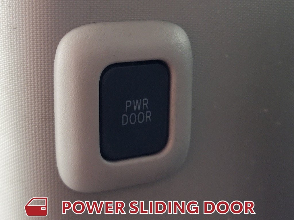 Used 2019 Toyota Sienna XLE Premium FWD image 32