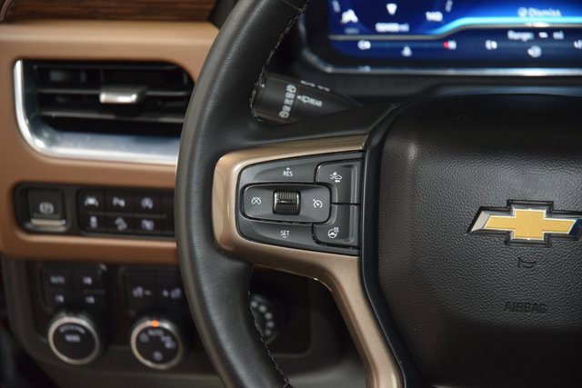 Used 2023 Chevrolet Suburban High Country image 36