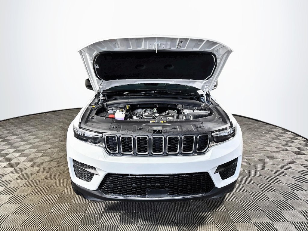 New 2027 Jeep Grand Cherokee Laredo X AWD/4WD image 23