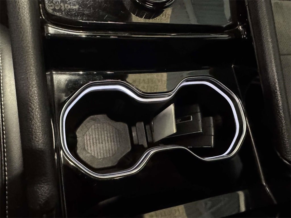 Used 2022 Jeep Grand Cherokee Altitude image 24