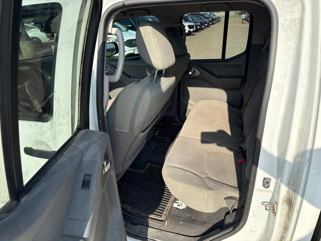 Used 2019 Nissan Frontier SV w/ Value Truck Package RWD image 6