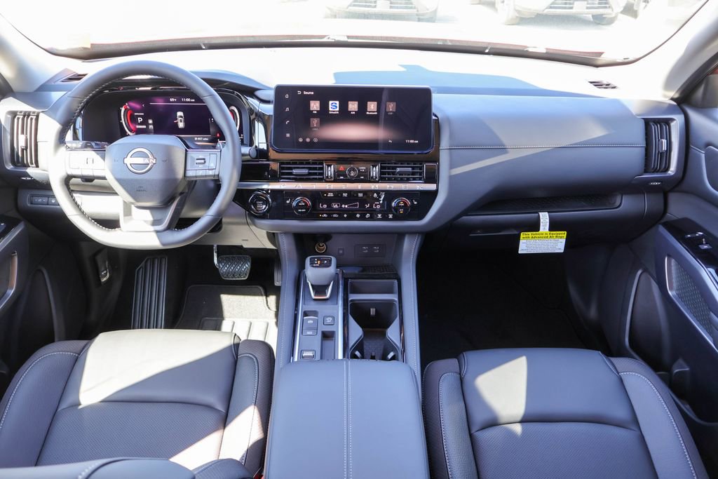 New 2026 Nissan Pathfinder SL image 6