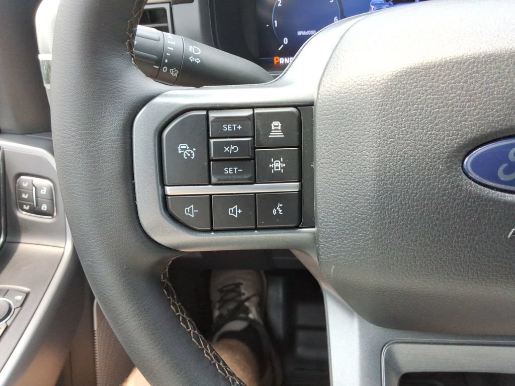 Used 2025 Ford F150 Lariat w/ Equipment Group 502A High AWD/4WD image 29