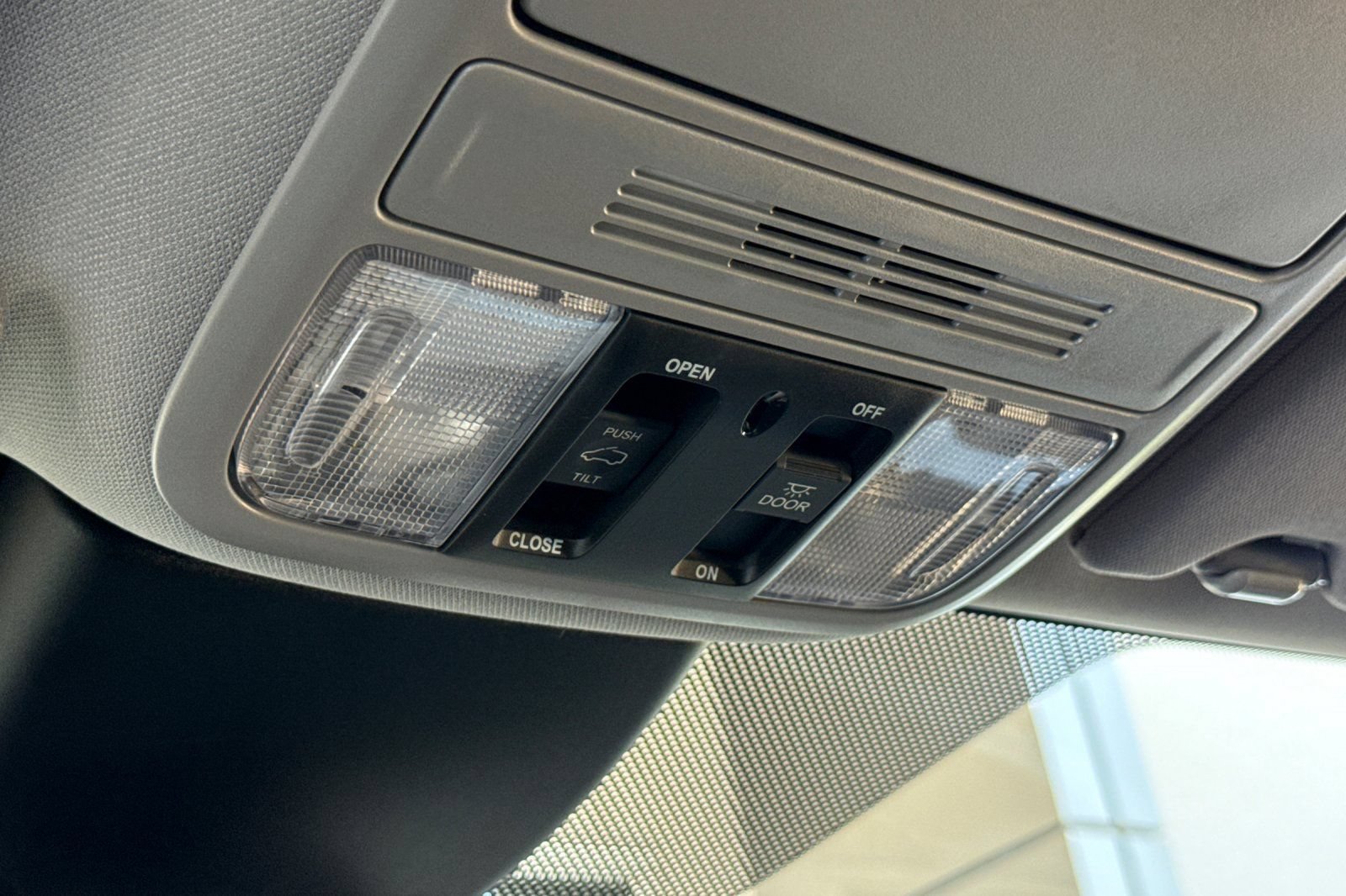 Used 2024 Honda Odyssey EX-L image 25