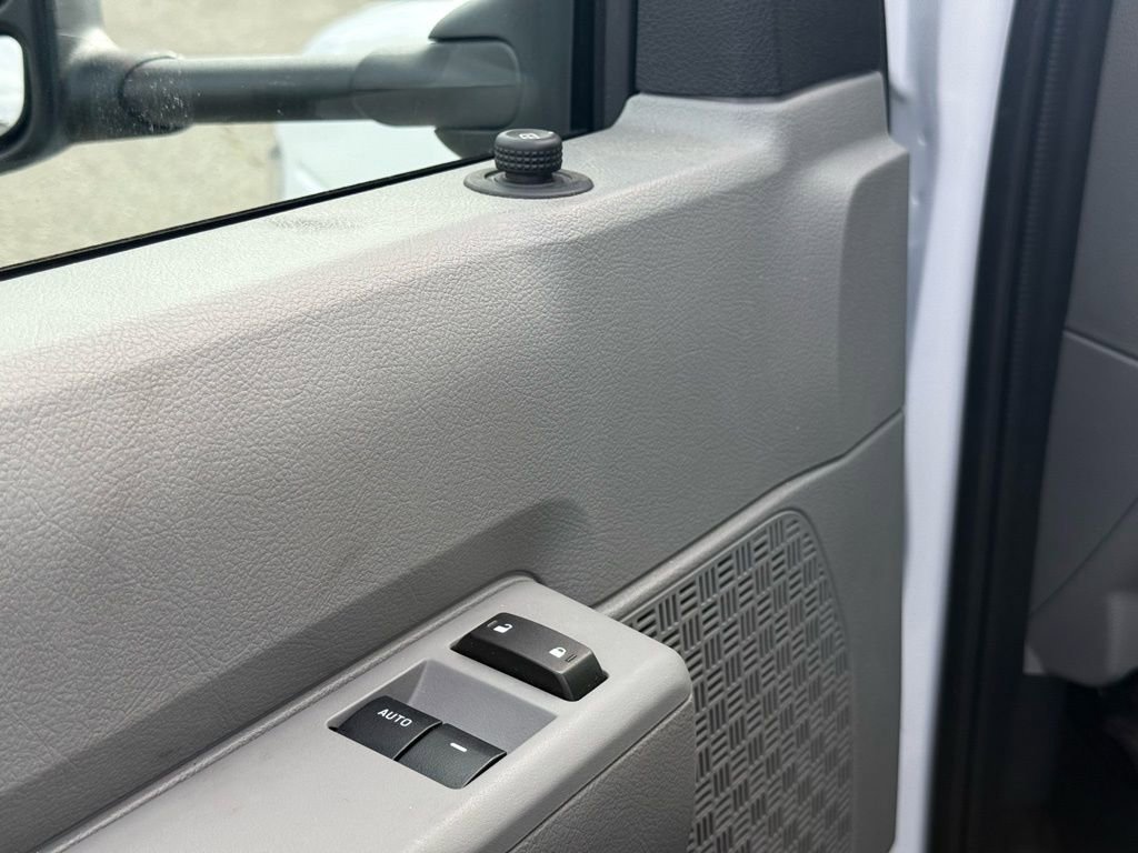 New 2026 Ford E-450 and Econoline 450 Super Duty w/ Power Equipment Group RWD image 19