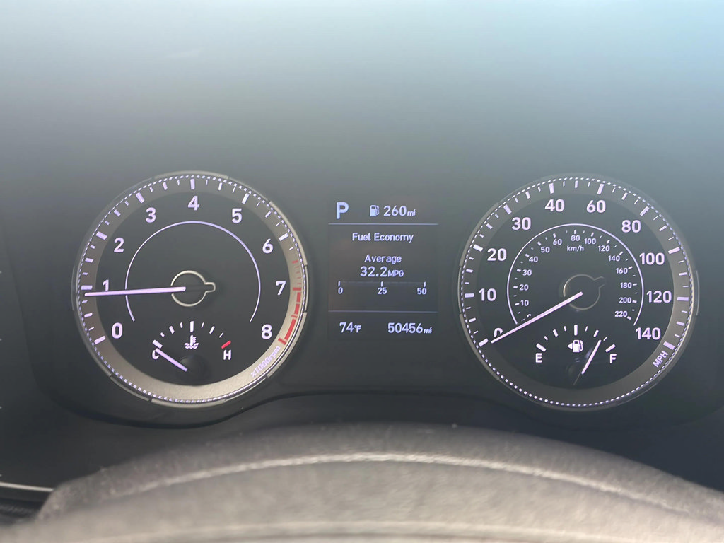 Used 2020 Hyundai Venue SEL FWD image 24