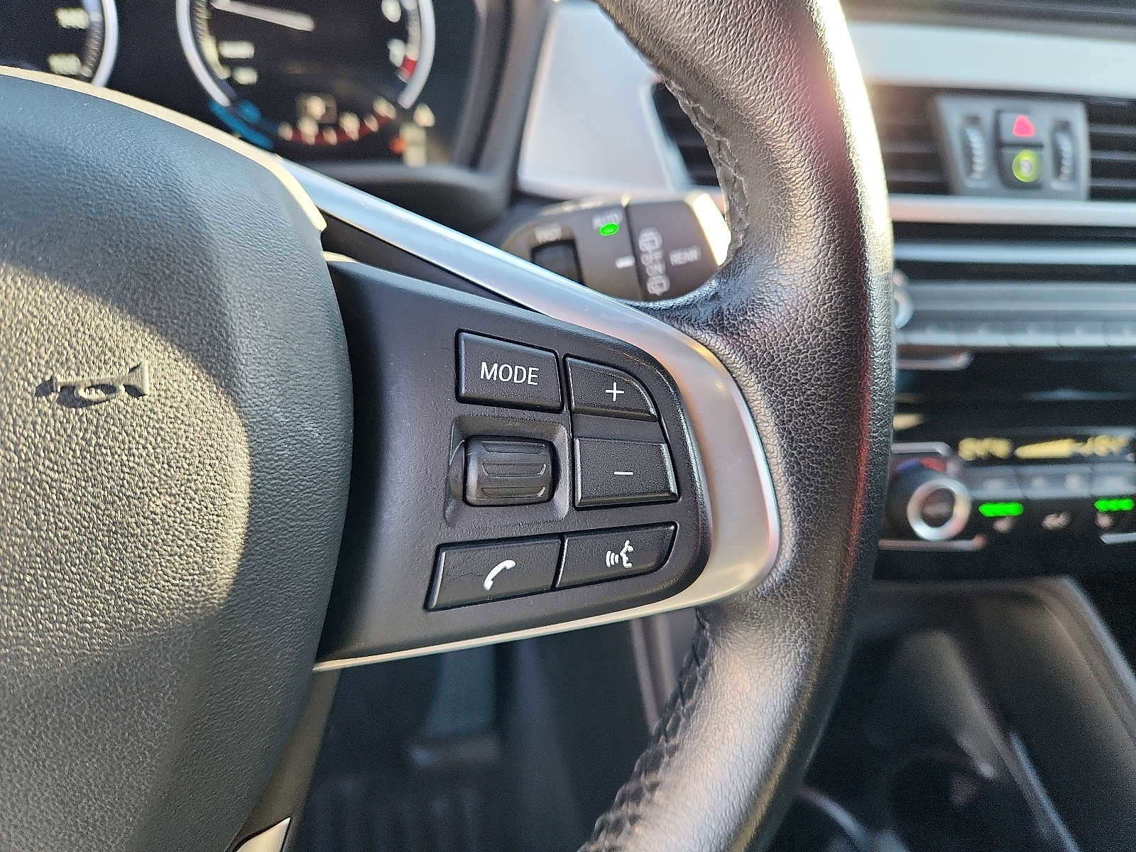 Used 2023 BMW X2 xDrive28i image 21