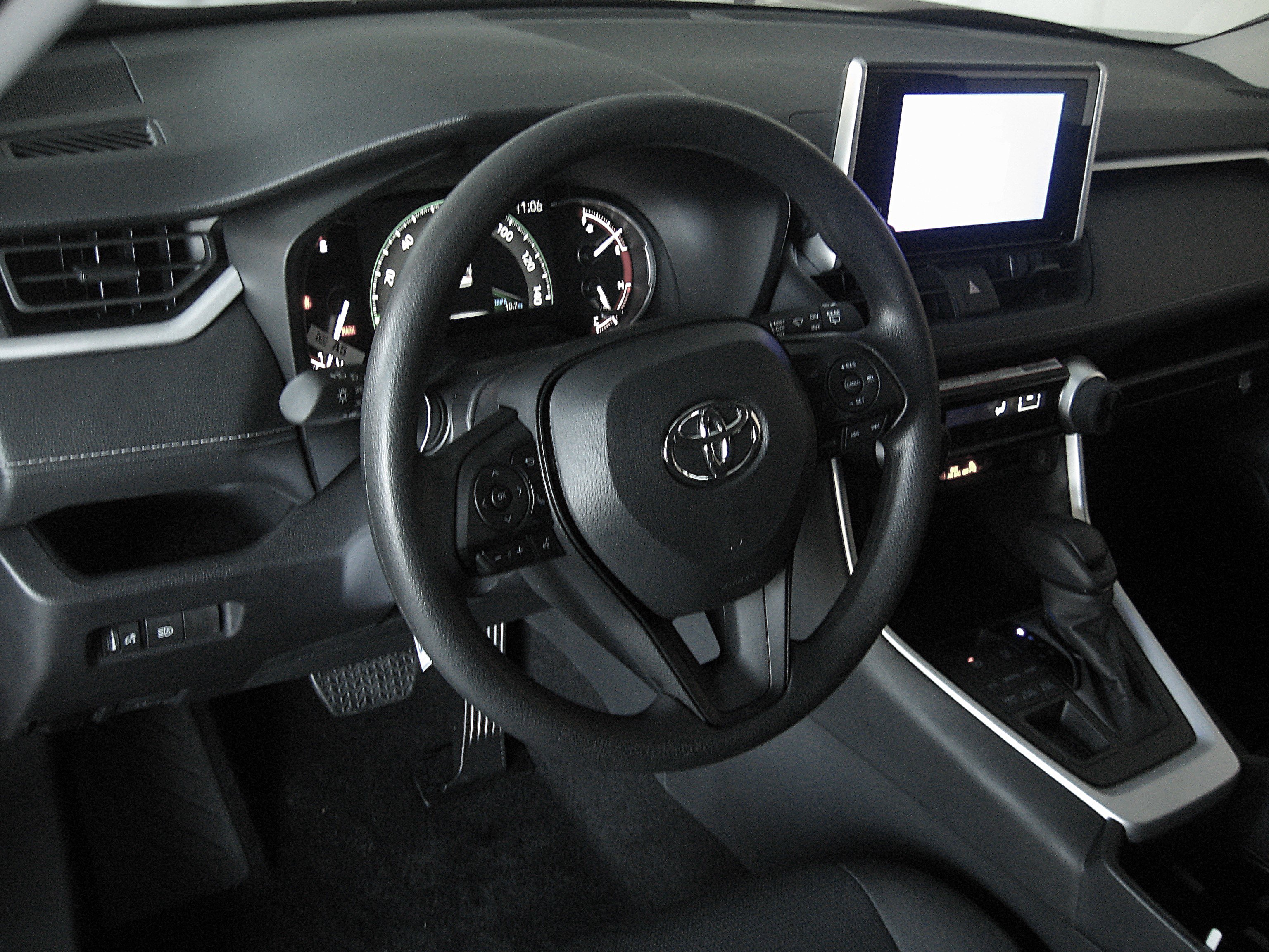 New 2025 Toyota RAV4 LE image 8