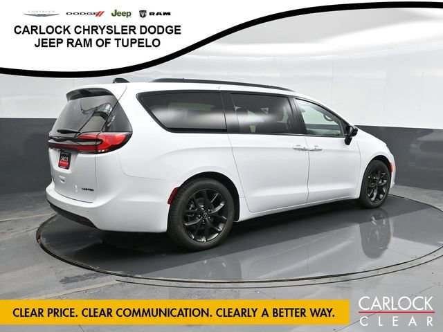 New 2026 Chrysler Pacifica Limited w/ Uconnect Theater Family Group image 2