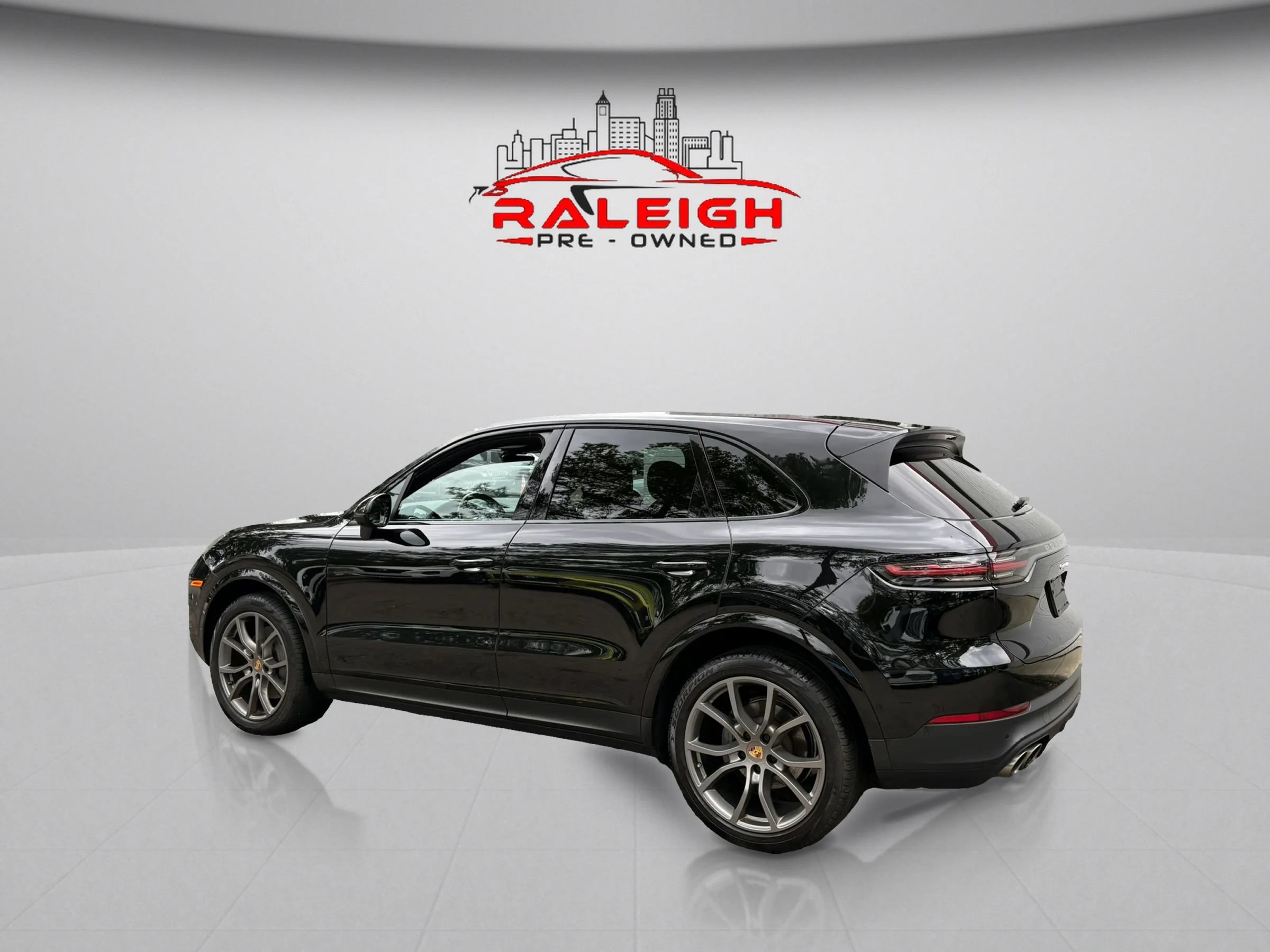 Used 2021 Porsche Cayenne S AWD/4WD image 6