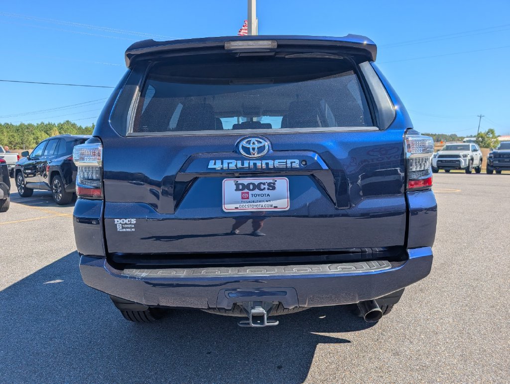 Used 2018 Toyota 4Runner SR5 Premium RWD image 4