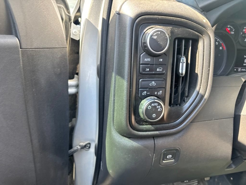 Used 2022 Chevrolet Silverado 1500 Custom AWD/4WD image 18