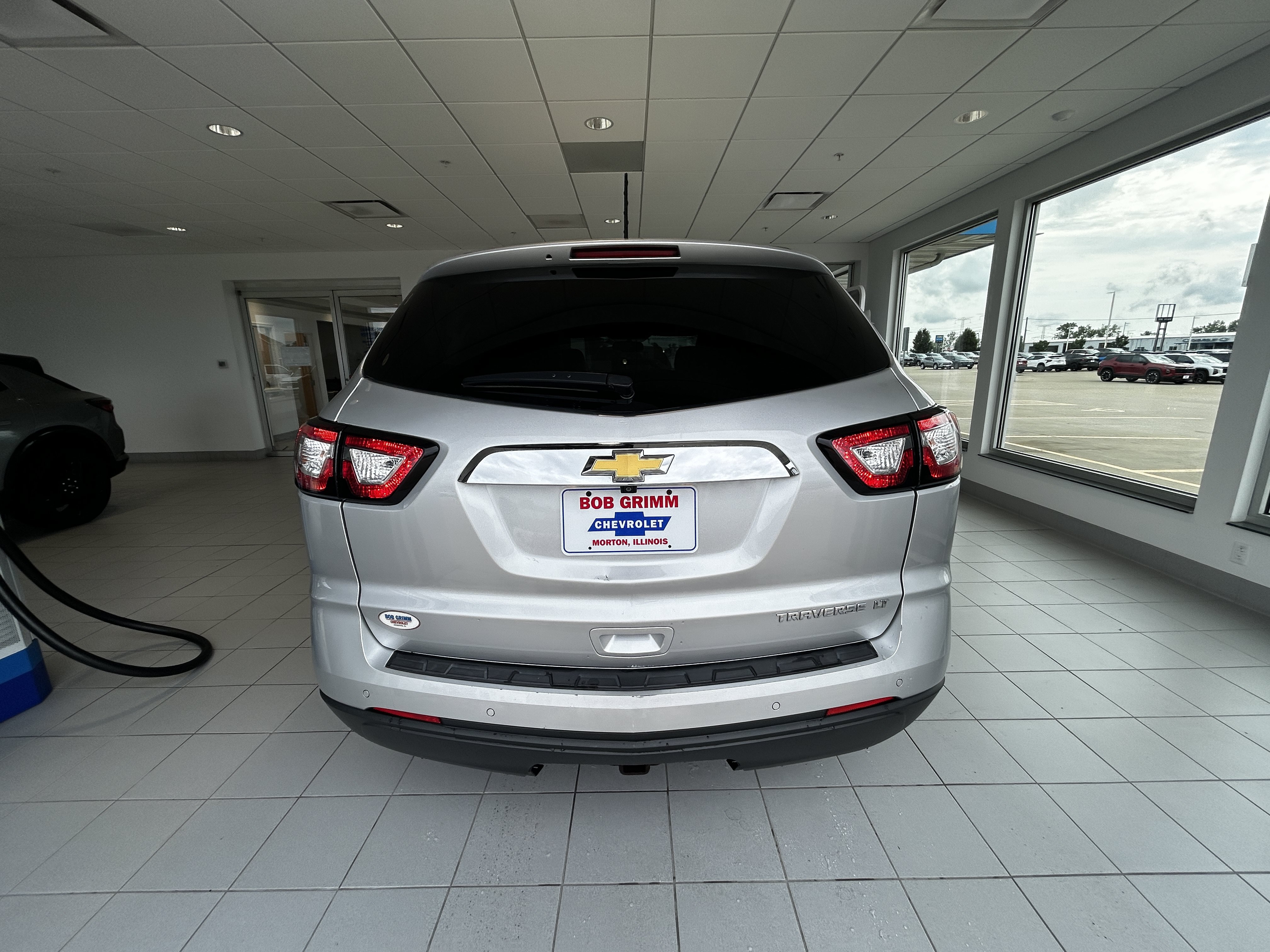 Used 2015 Chevrolet Traverse LT FWD image 8