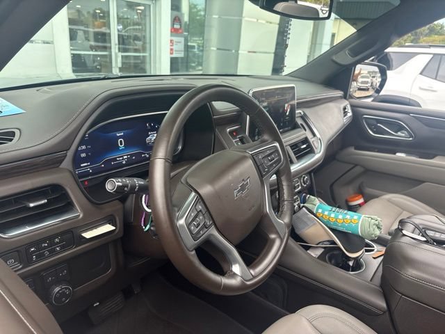 Used 2023 Chevrolet Tahoe Z71 w/ Luxury Package AWD/4WD image 10