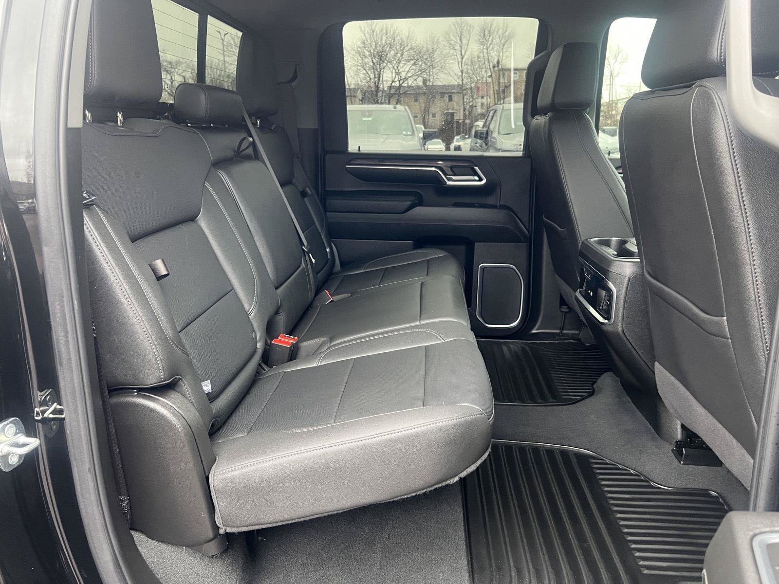 Used 2024 Chevrolet Silverado 2500 LTZ w/ LTZ Plus Package AWD/4WD image 16