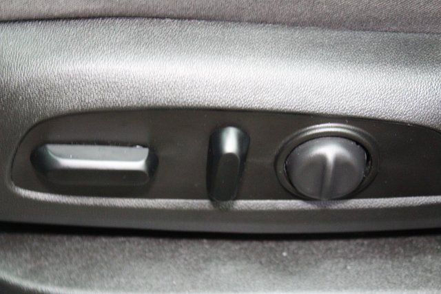 Used 2021 Chevrolet Equinox LT w/ LPO, Floor Liner Package image 18