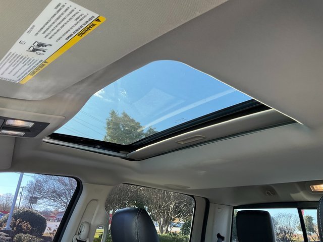 Used 2015 RAM 1500 Laramie image 9