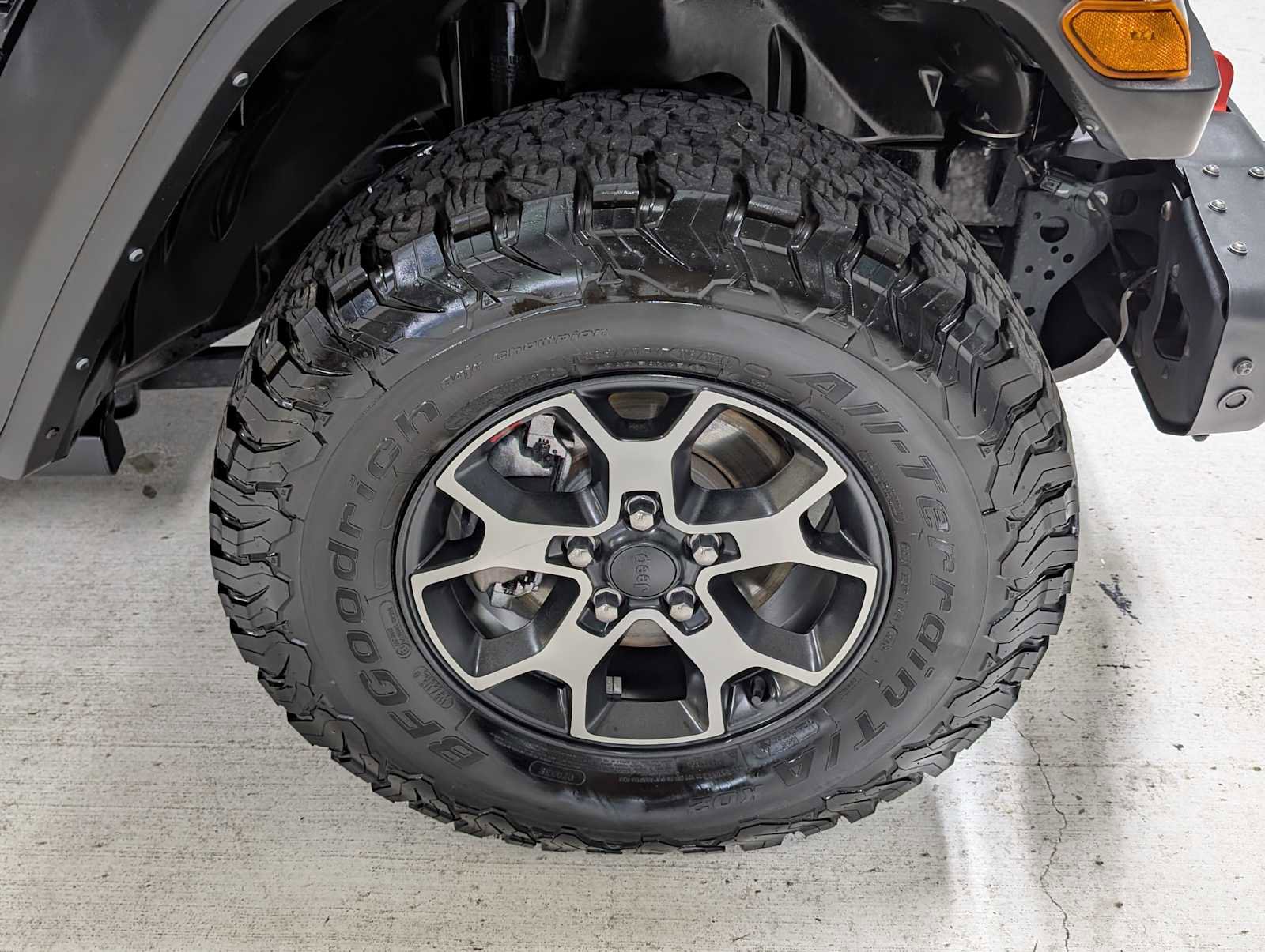 Used 2022 Jeep Wrangler Unlimited Rubicon AWD/4WD image 9