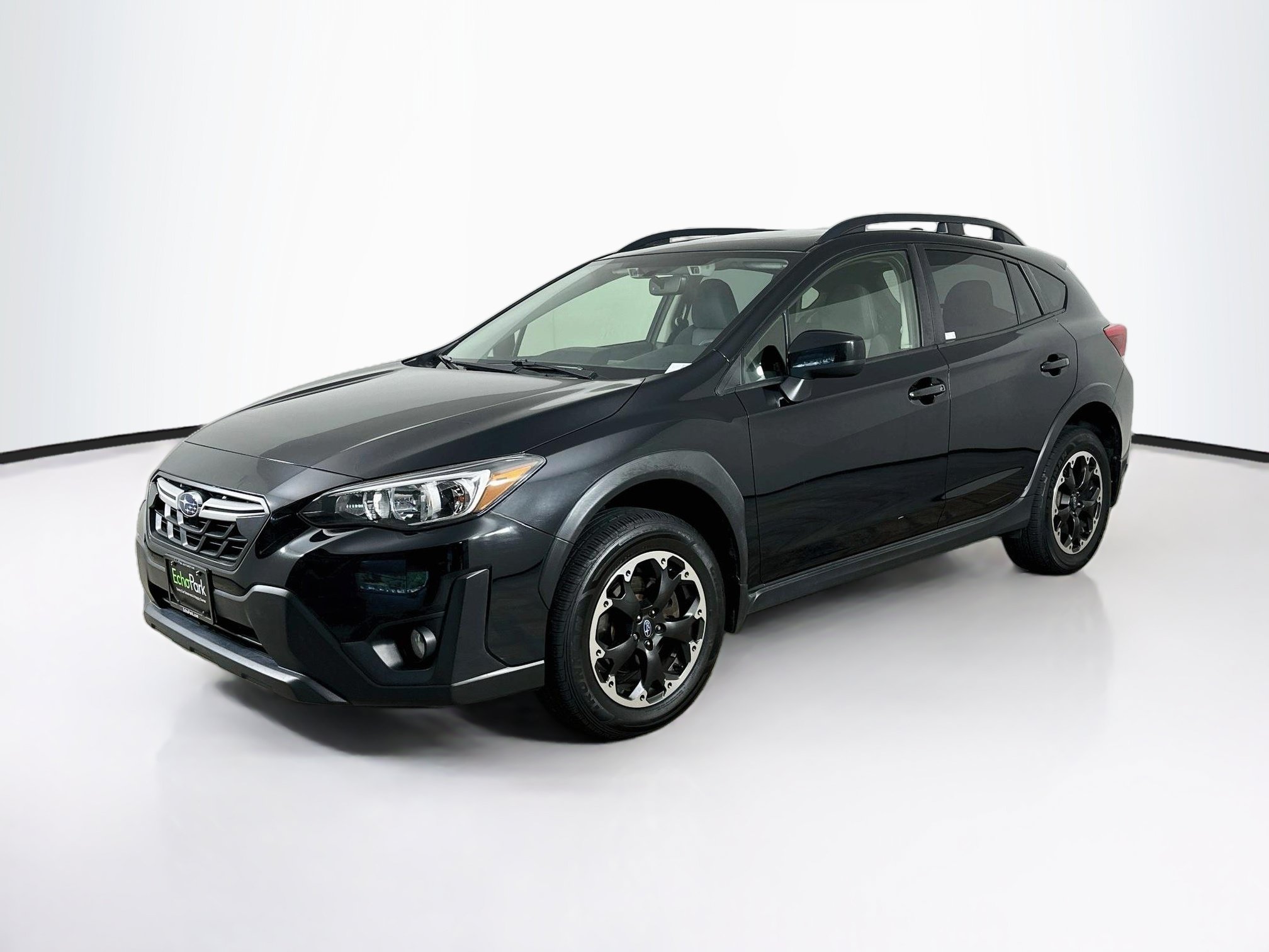 Used 2021 Subaru Crosstrek 2.0i Premium w/ Moonroof Package AWD/4WD image 3