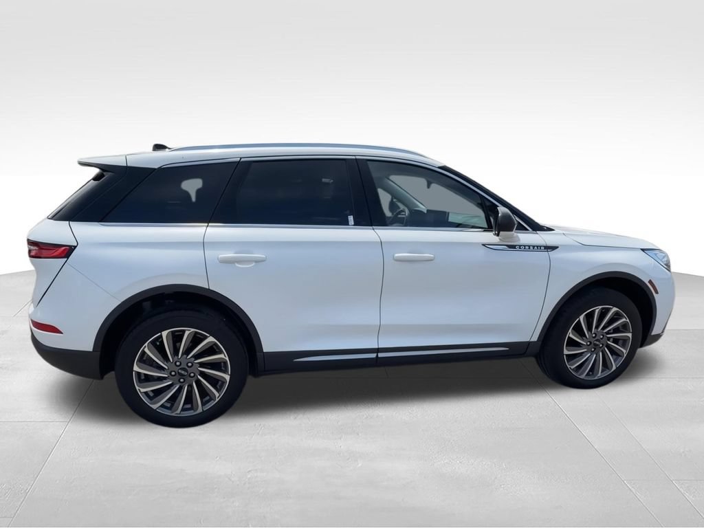 Used 2023 Lincoln Corsair Reserve AWD/4WD image 9