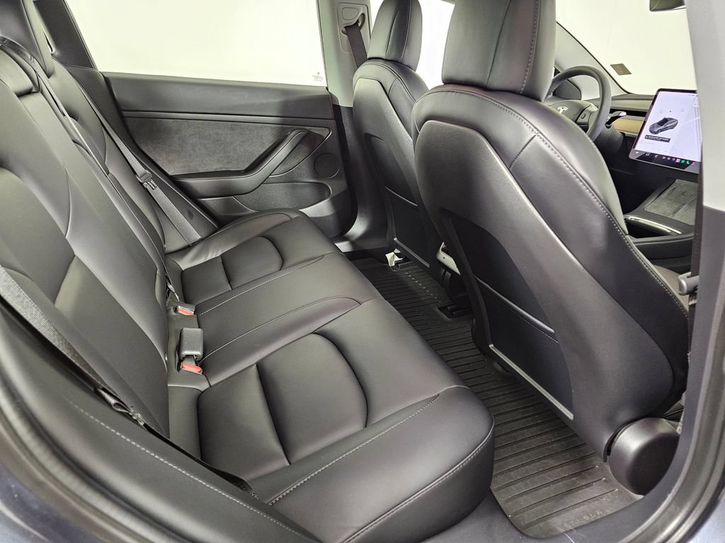 Used 2021 Tesla Model 3 Standard Range Plus RWD image 14