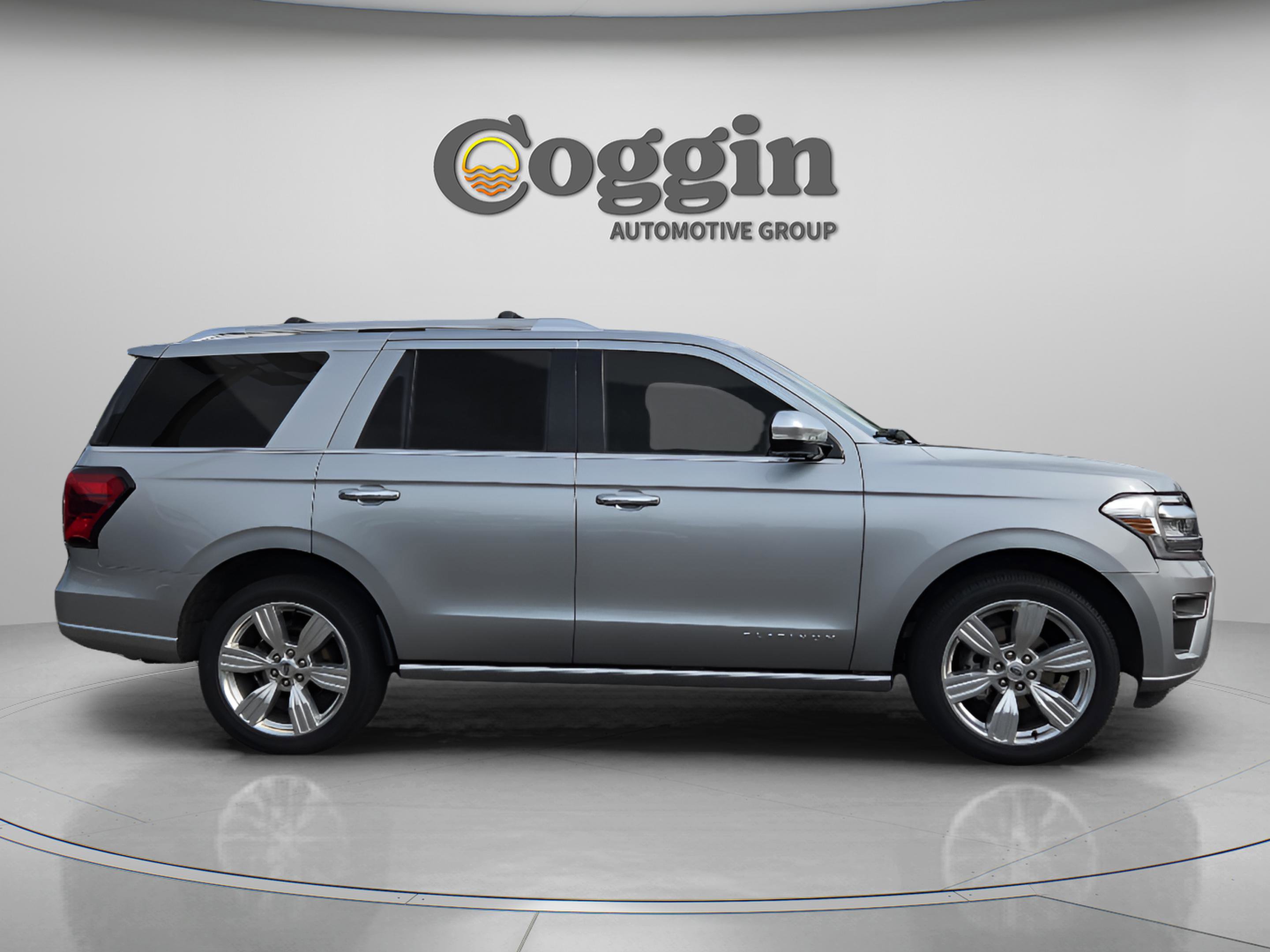 Used 2023 Ford Expedition Platinum RWD image 6