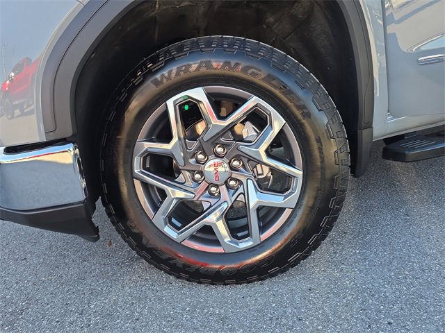 New 2025 GMC Sierra 1500 SLE w/ Preferred Package image 29