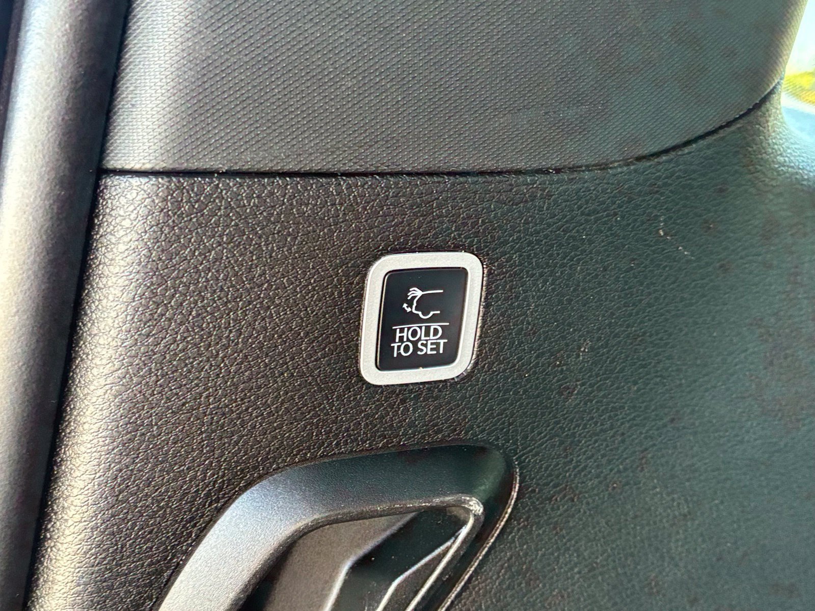Used 2024 Jeep Wagoneer Series II w/ Flexible Seating Group RWD image 18