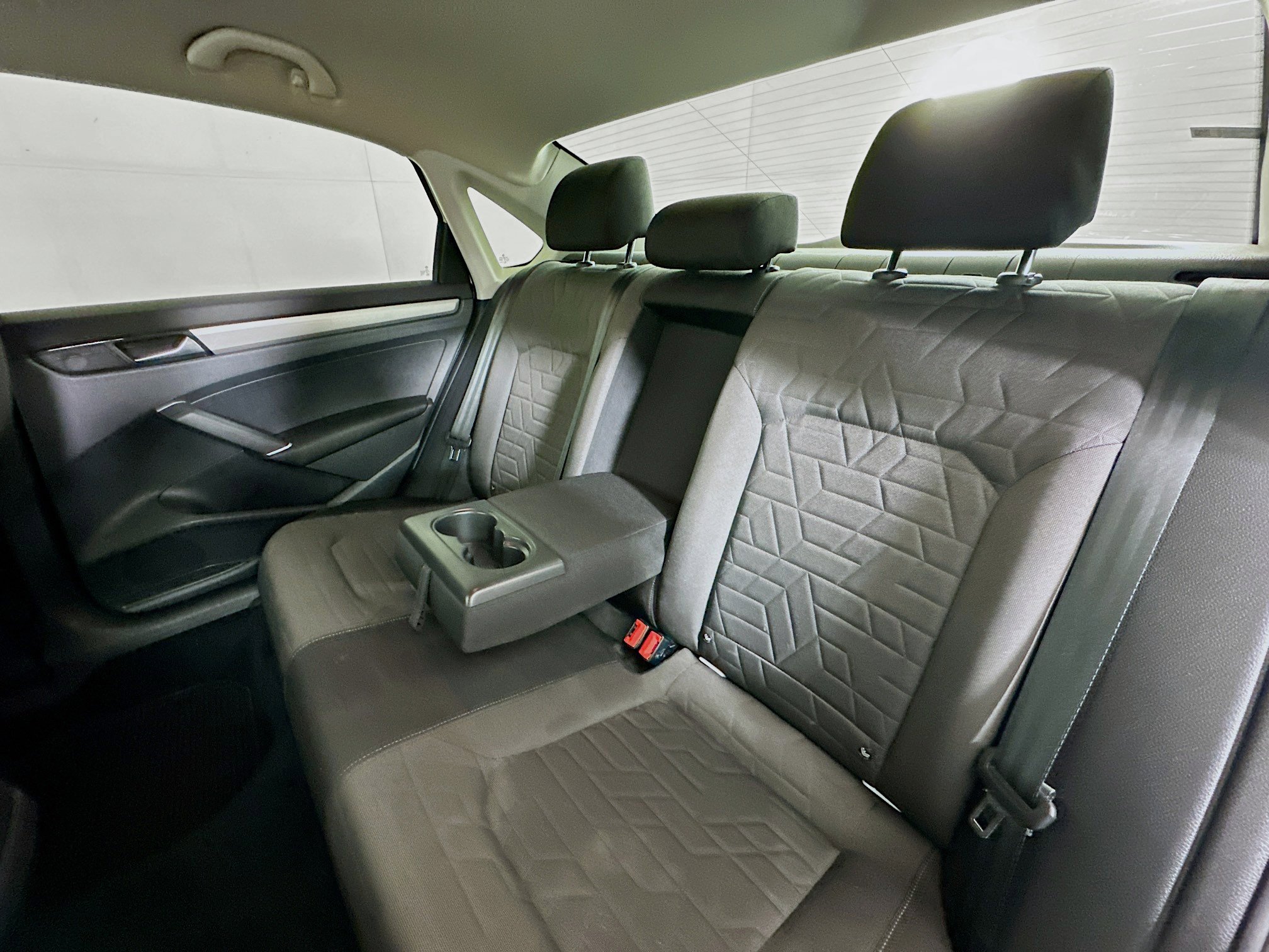 Used 2020 Volkswagen Passat 2.0T S image 26