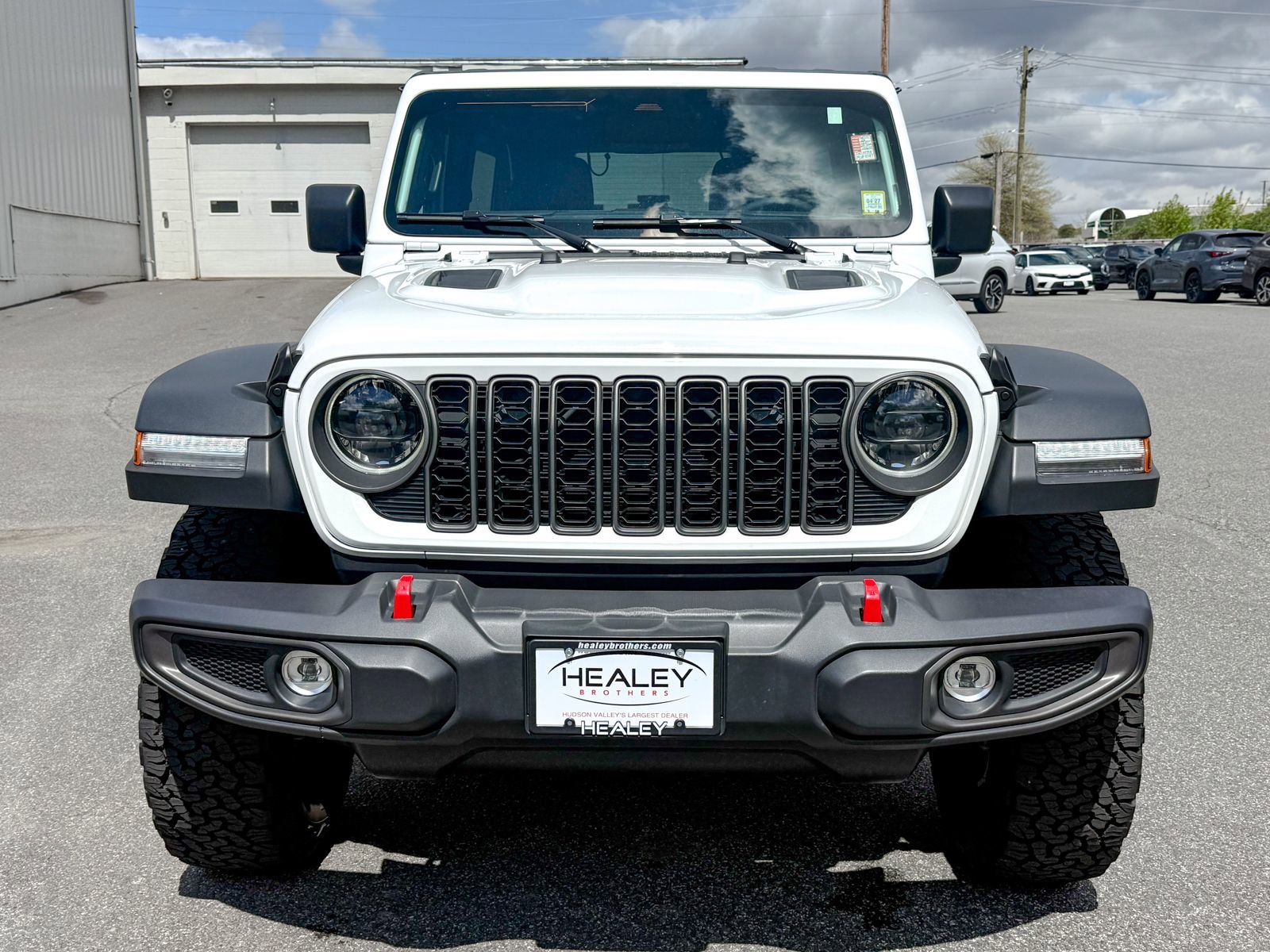 Used 2026 Jeep Wrangler Unlimited Rubicon AWD/4WD image 2