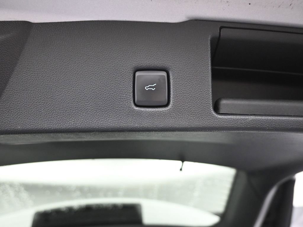 Used 2020 Ford Escape SE Sport image 10