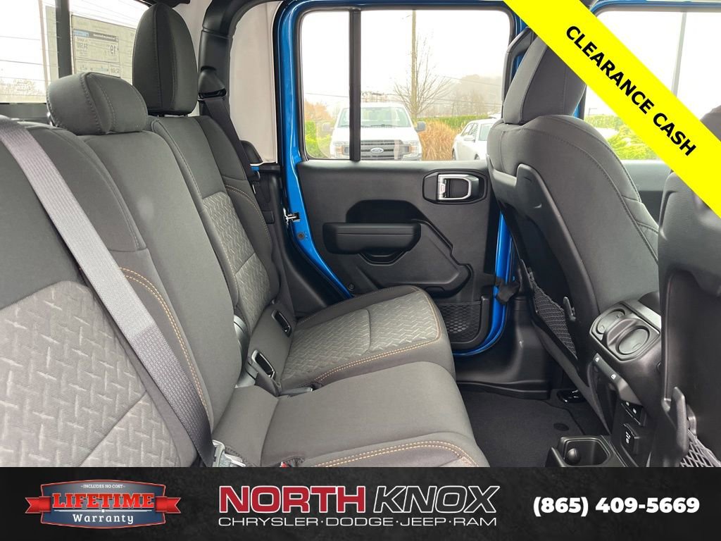 New 2026 Jeep Gladiator Mojave w/ Technology Group image 22