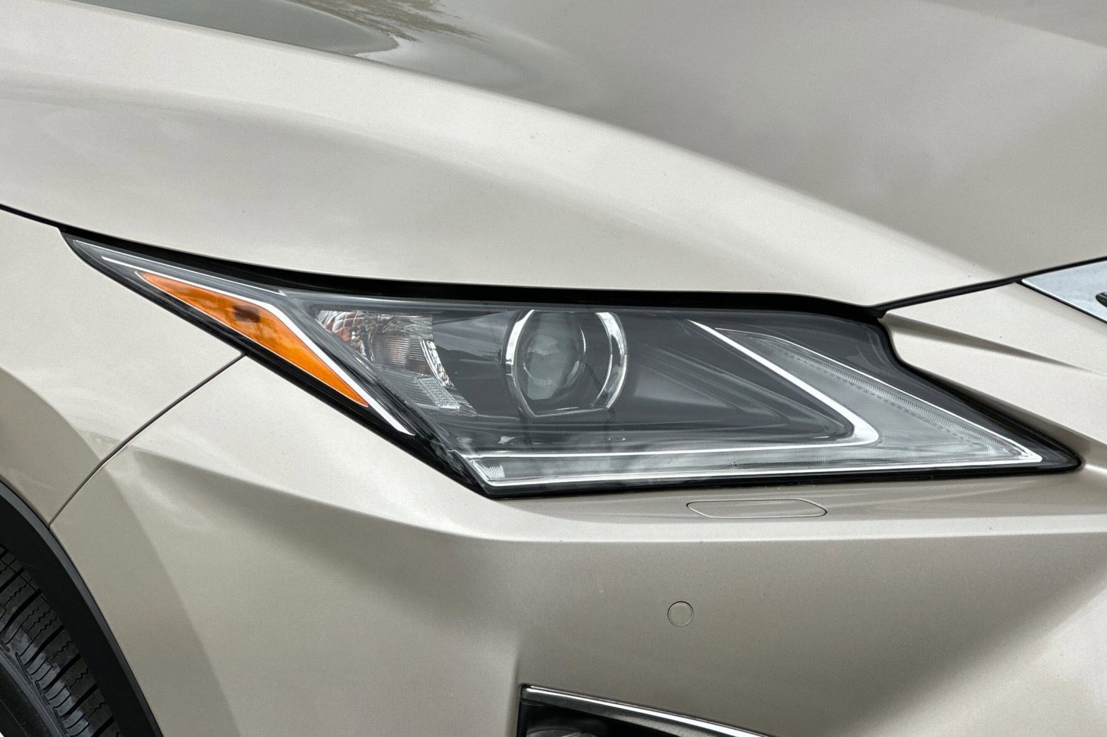 Used 2019 Lexus RX 450h AWD w/ Navigation Package image 11