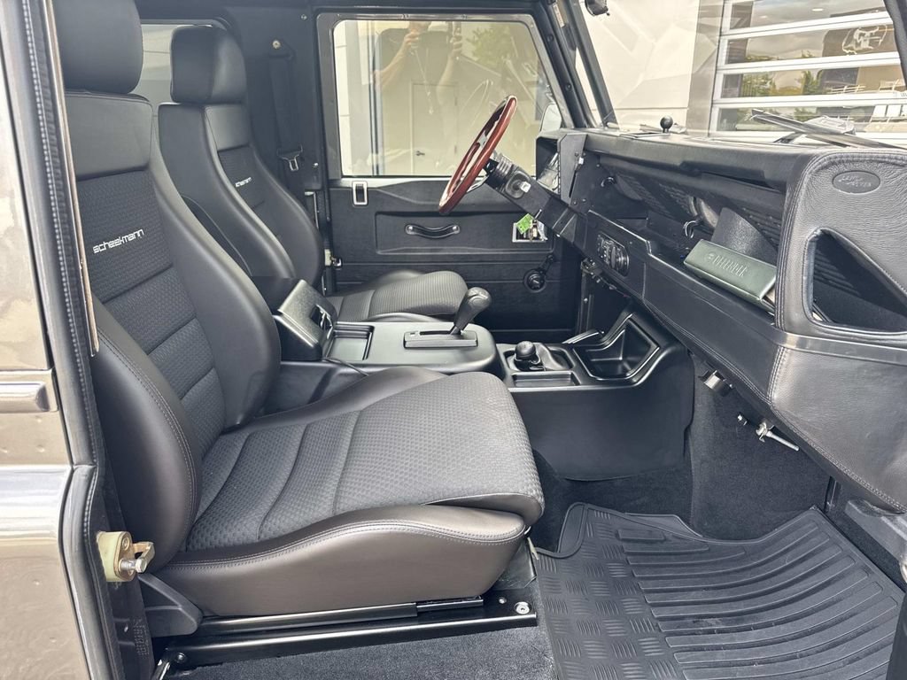 Used 1997 Land Rover Defender 90 image 9