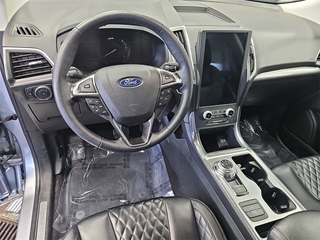 Used 2024 Ford Edge Titanium image 15