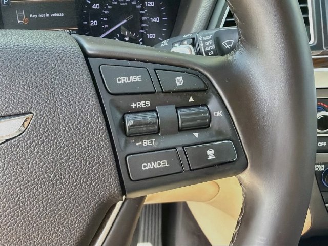 Used 2019 Genesis G80 3.8 RWD image 34