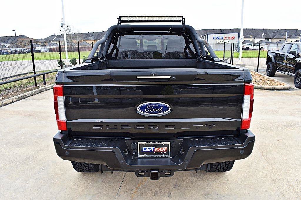 Used 2019 Ford F250 Lariat w/ Lariat Ultimate Package AWD/4WD image 7