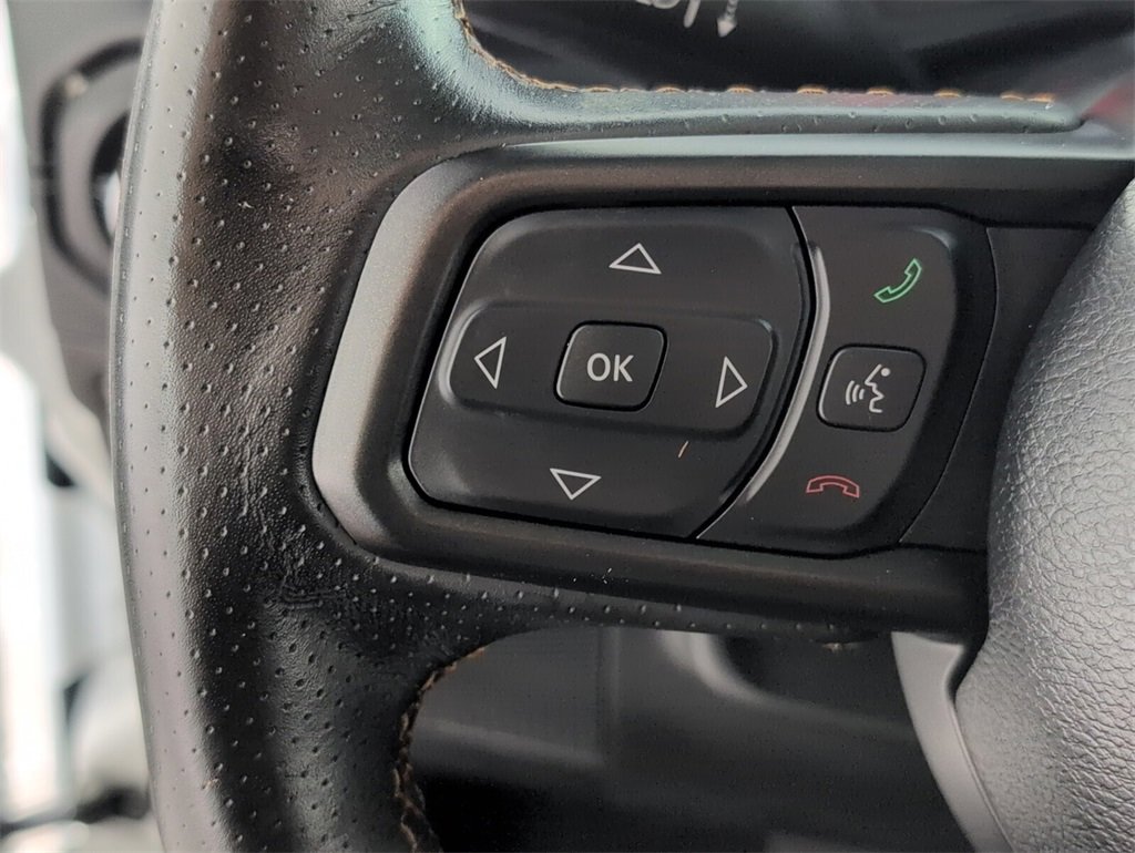 Certified 2024 Jeep Gladiator Mojave w/ Technology Group image 30