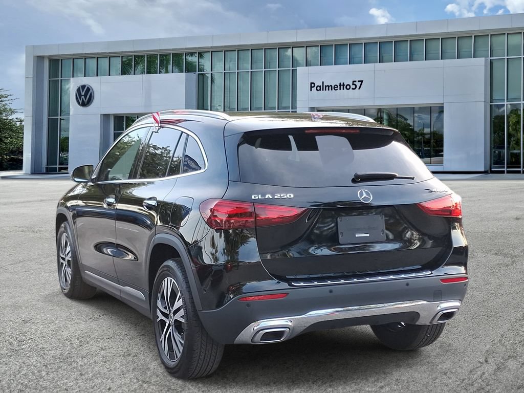 Used 2025 Mercedes-Benz GLA 250 4MATIC w/ Winter Package image 4
