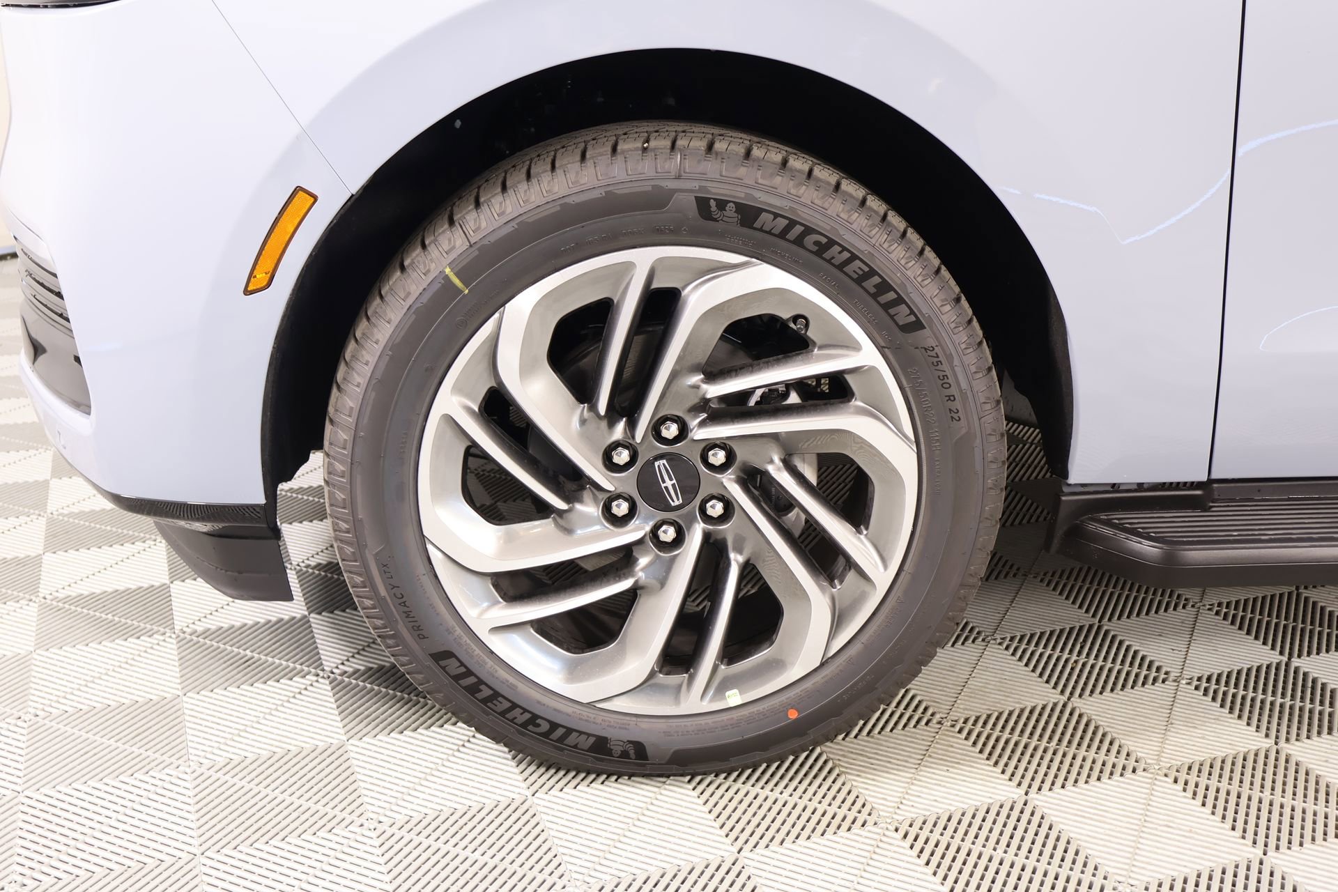 New 2026 Lincoln Navigator Premiere AWD/4WD image 18